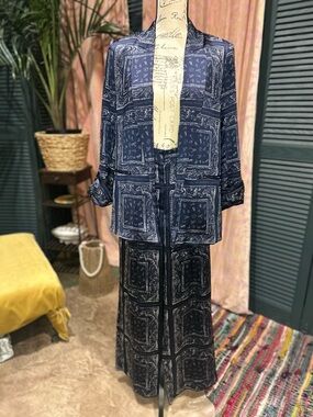 Simply Vera Vera Wang Satin Paisley 2pc Blazer & Trouser Size 4